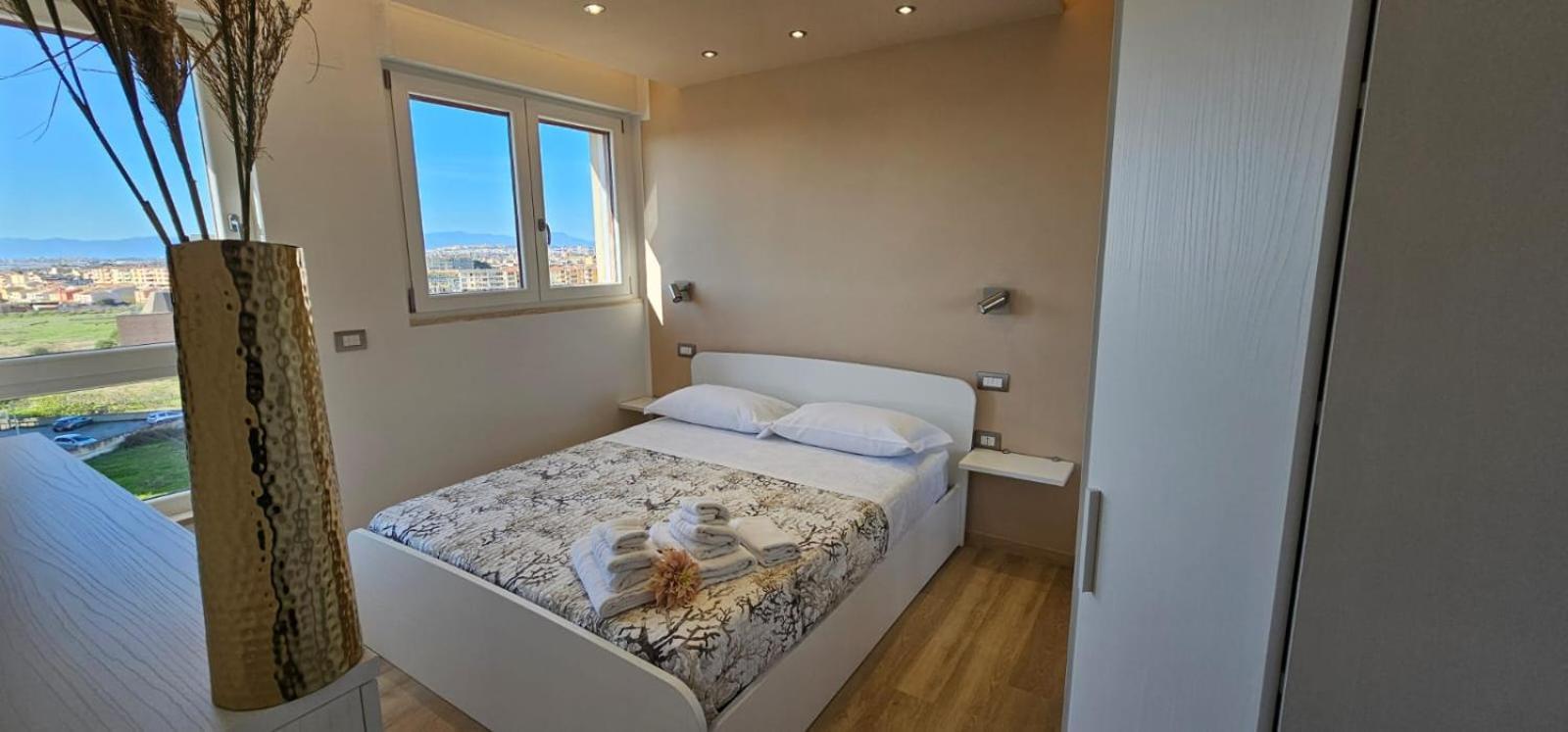 Happy Holiday Apartament Quartu SantʼElena Extérieur photo